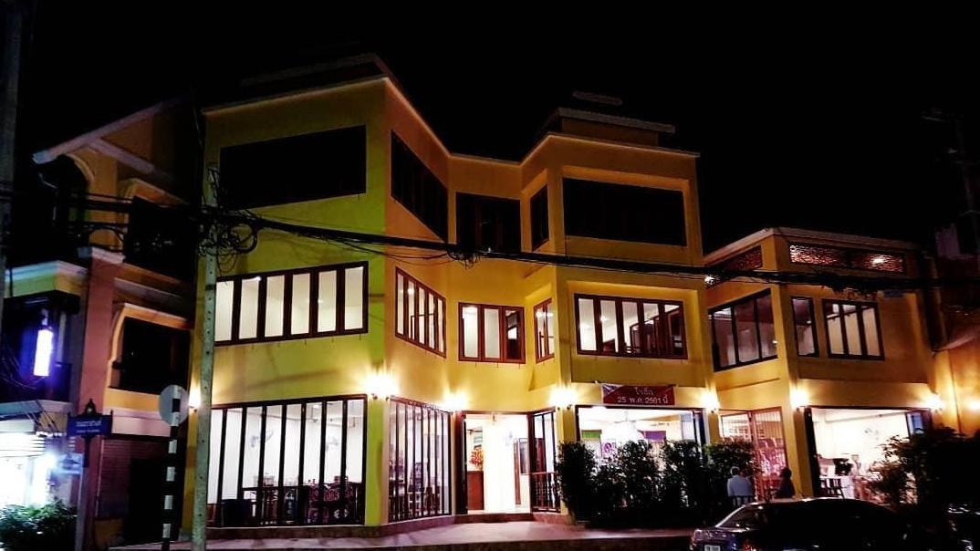 Ban Mae Boonthong Hotell Lampang Exteriör bild