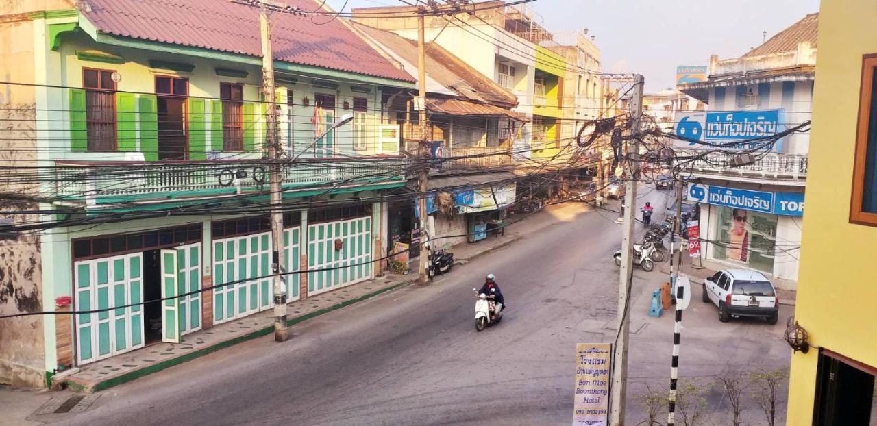 Ban Mae Boonthong Hotell Lampang Exteriör bild